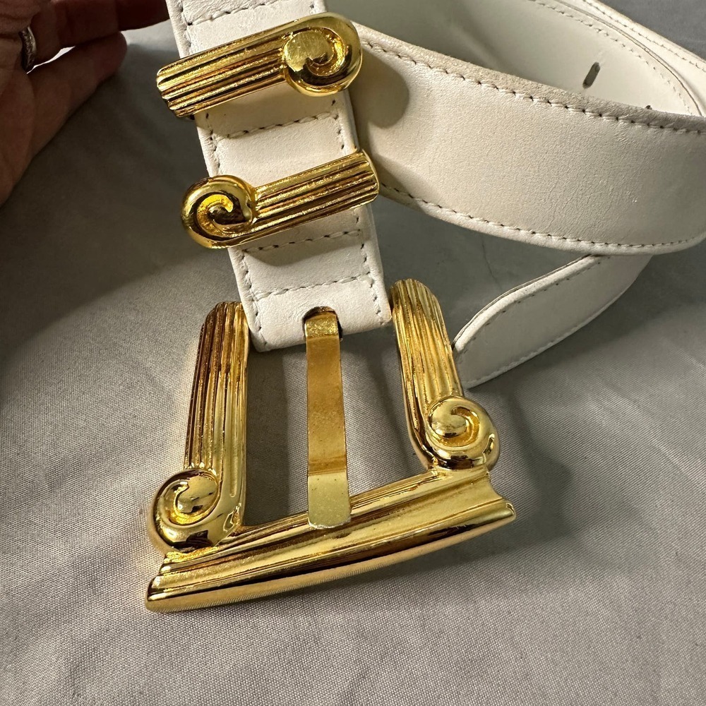 Escada Vintage Belt Size 40 - Picture 6 of 6